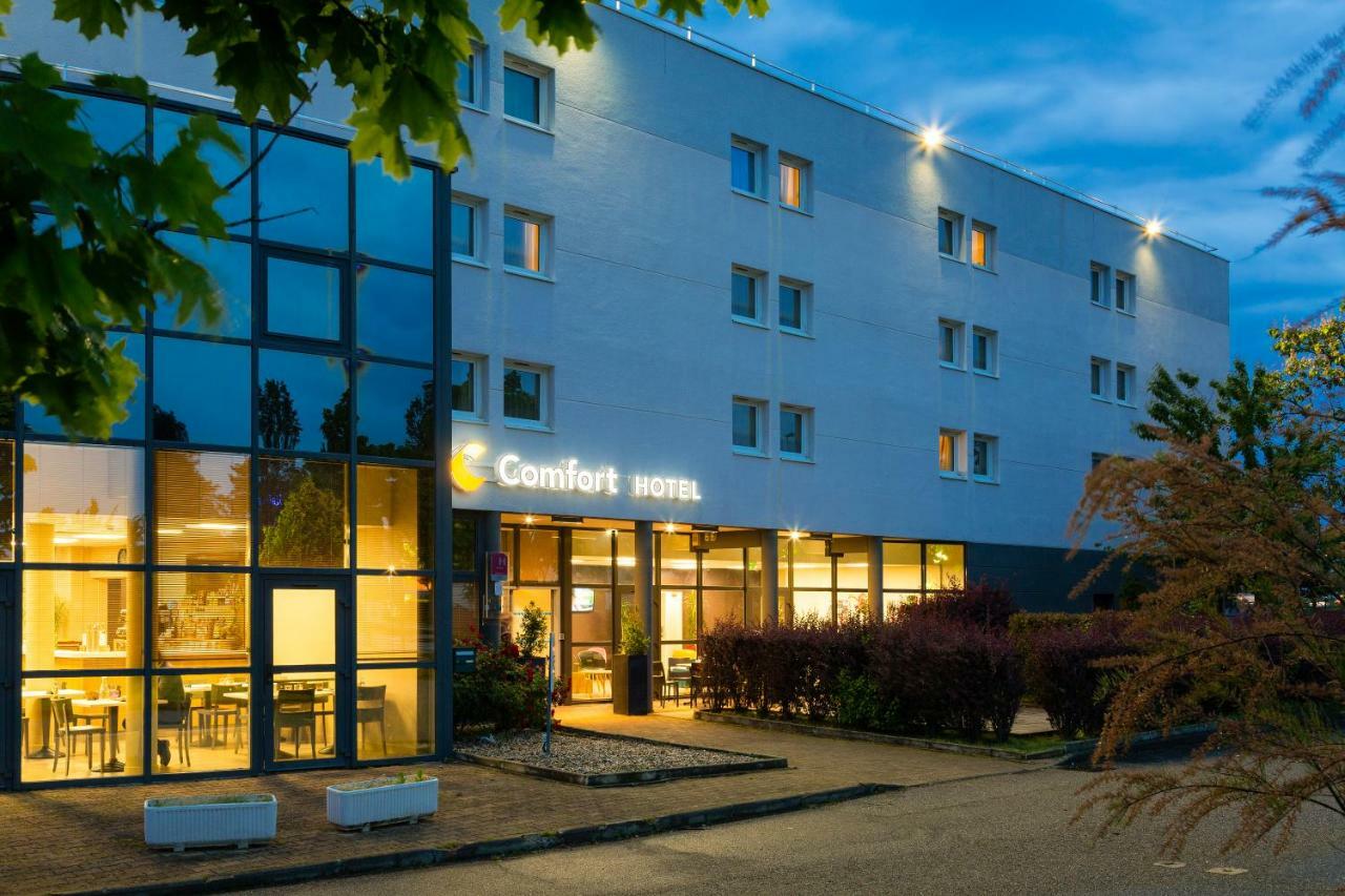 Colombier-Saugnieu Comfort Hotel Aeroport Lyon St Exupery מראה חיצוני תמונה